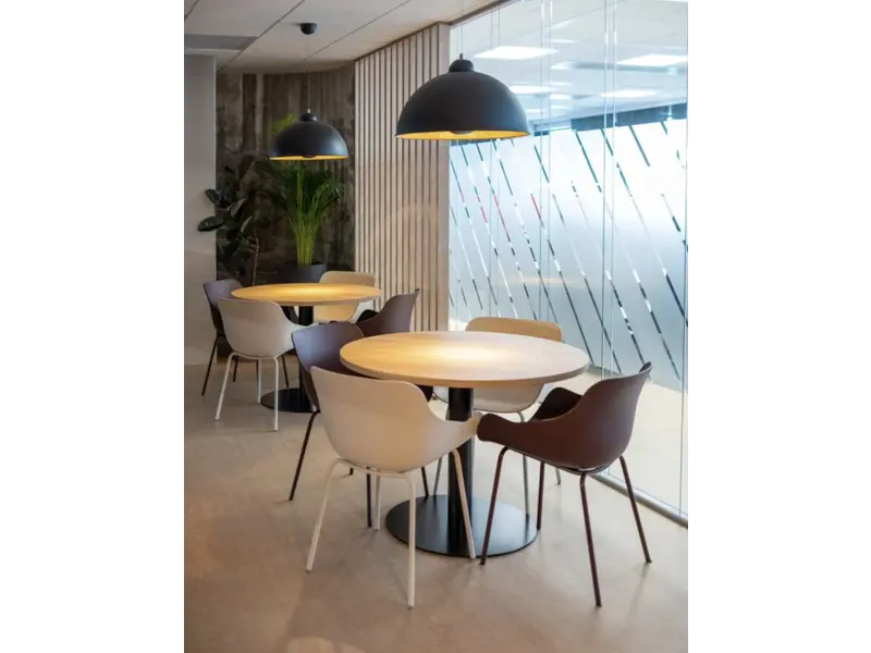ST-Meeting ronde vergadertafel