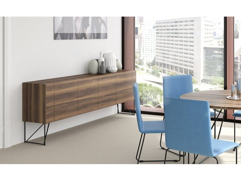 Narbutas Air lage kast in fineerhout – Design dressoir met zwevend effect en metalen poten