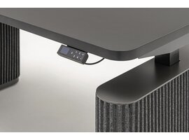 MDD Ogi Drive elektrisch verstelbaar bureau met PET-viltpanelen – ergonomisch, akoestisch en modern werkstation
