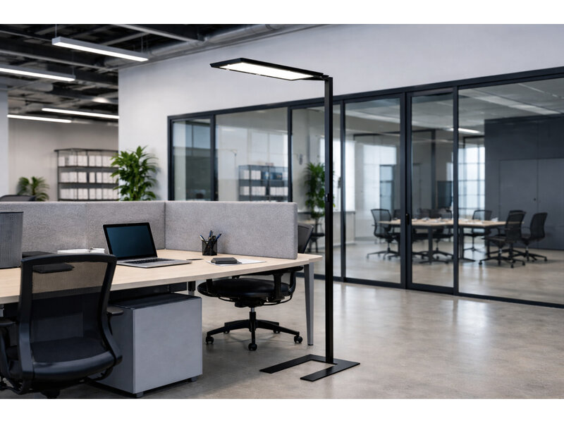 Yara.single app-gestuurde LED kantoor vloerlamp – ergonomisch licht met PIR sensor en Bluetooth