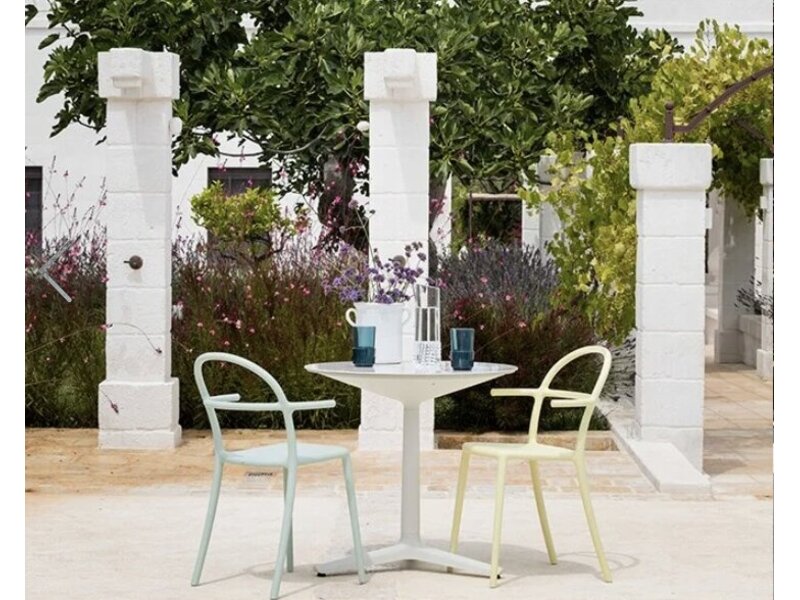 Generic C chaise empilable