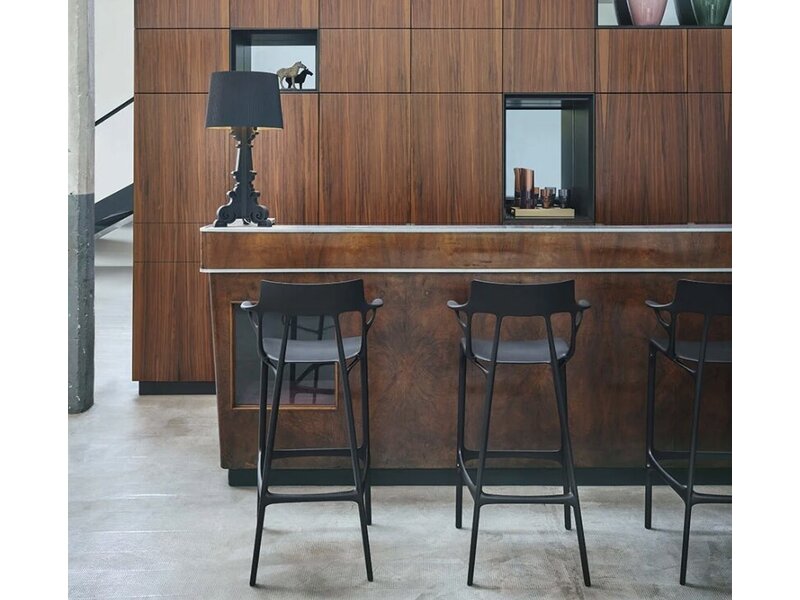 A.I. chaise de bar recyclée