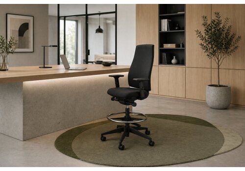 Anne’s Counter LX001 chaise haute noire