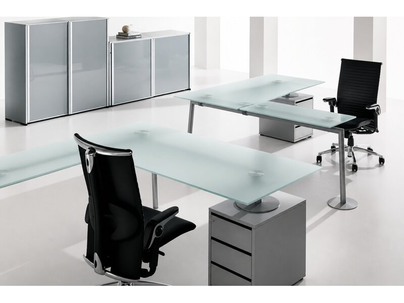 Ultom Isotta bureau rectangulaire – bureau design avec plateau en verre et structure acier
