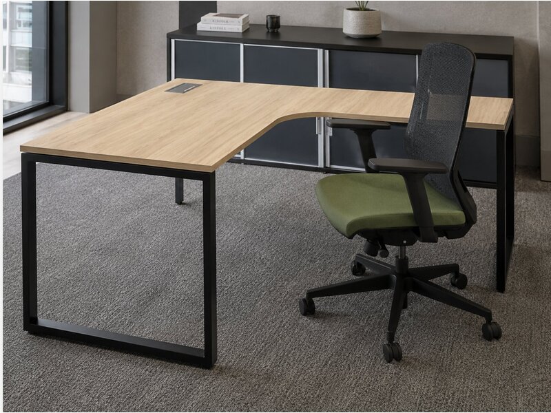 Nova bureau d'angle