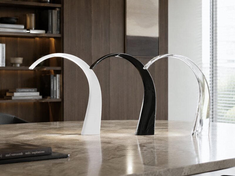 Kartell Taj bureaulamp – dimbare LED tafellamp in transparant PMMA van Ferruccio Laviani