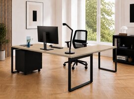 Bureau d’angle MDD Ogi-Q – bureau ergonomique avec retour et gestion des câbles en option