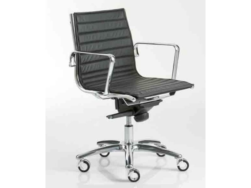 Fauteuil de bureau Luxy Light en cuir – siège italien compact avec mécanisme relax et structure aluminium