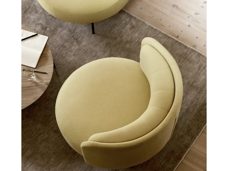 Softline Softline JOE Low Back lounge chair – compacte fauteuil met lage rug en zachte ronde vorm Softline JOE Low Back lounge chair – compacte fauteuil met lage rug en zachte ronde vorm