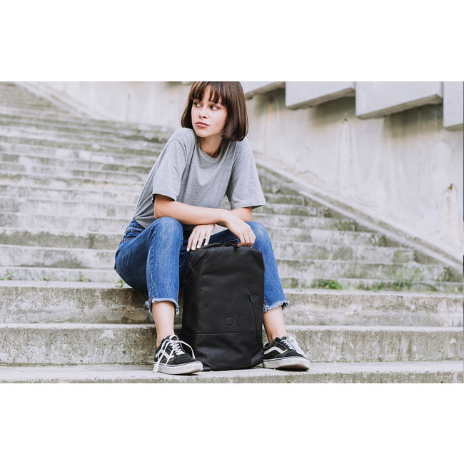 Aunts & Uncles 'Hamamatsu' Black  - 10201-0