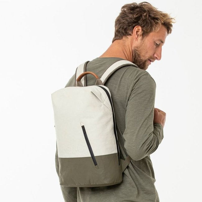 Aunts & Uncles 'Hamamatsu' Dust  - 10201-24