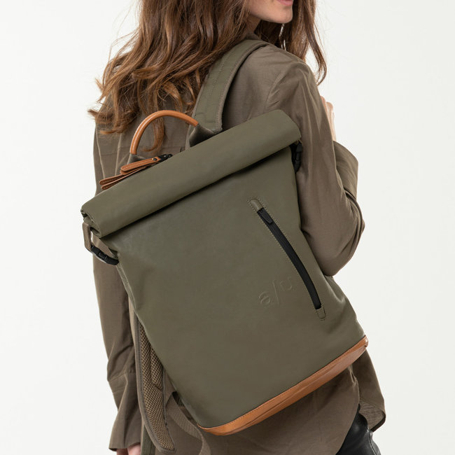 Aunts & Uncles 'Tokio' Fallen Rock- 10207-9