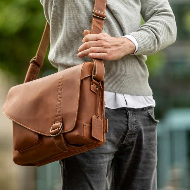 Aunts & Uncles 'Medium Judd' vintage tan - 40571-30