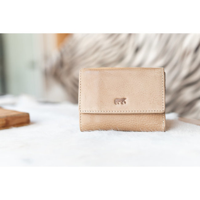 Bear Design 'Jolie' Baltic Beige - CL14618, Cow Lavato Collectie