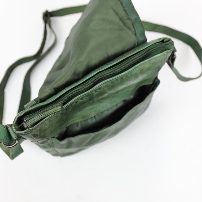Bear Design 'Mattea'  olive green -  CL32609, Cow Lavato Collectie