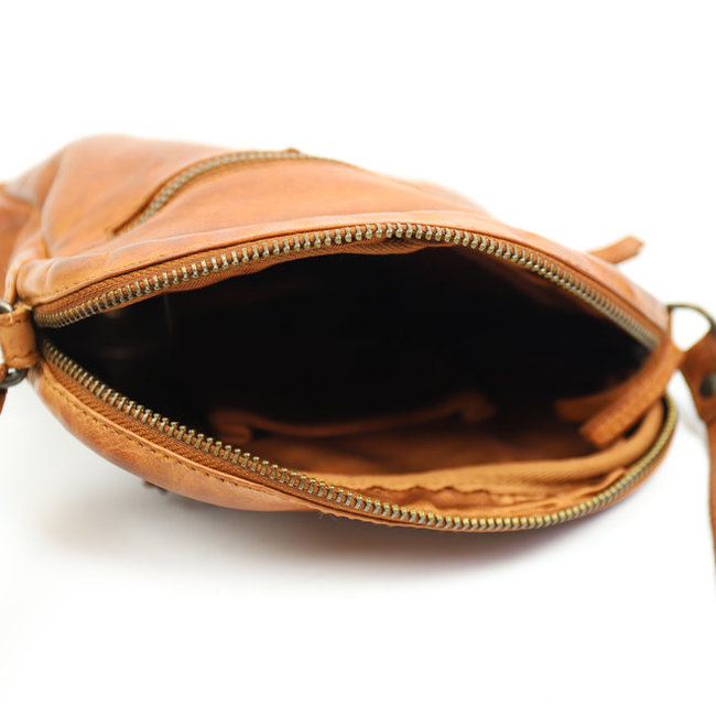 Bear Design  'Ray'  Cognac - CL35952, Cow Lavato Collectie