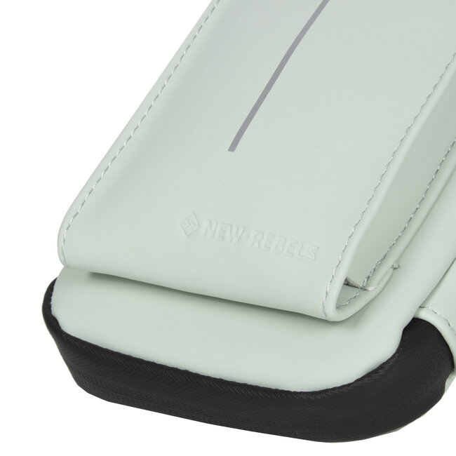 New Rebels "Mart"  - Cincinnati Telefoon/portemonnee tasje  Mint green