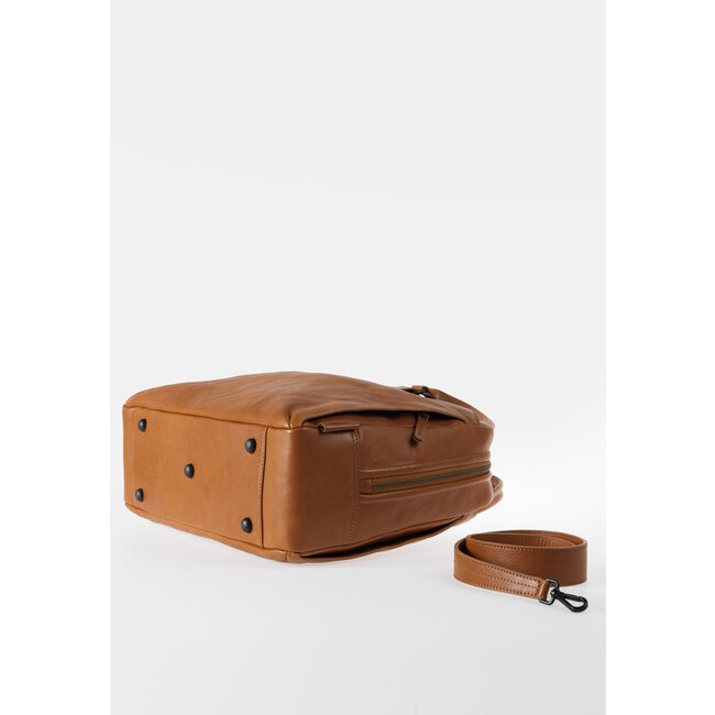 Aunts & Uncles Laptoptas 'Mrs. Plum Tart' - Caramel