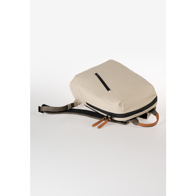 Aunts & Uncles 'Kumotsu RE' Dust - 10410-24