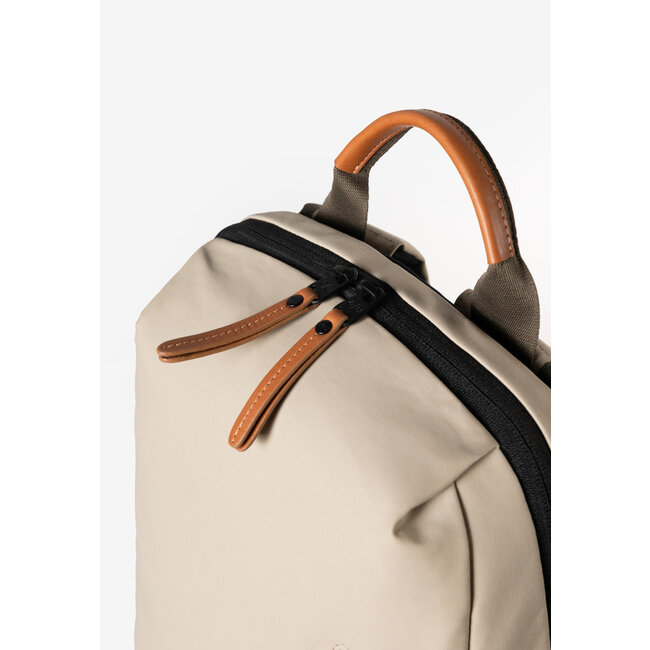 Aunts & Uncles 'Kumotsu RE' Dust - 10410-24