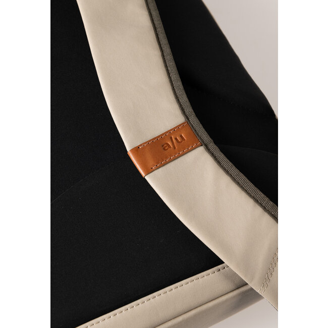 Aunts & Uncles 'Kumotsu RE' Dust - 10410-24