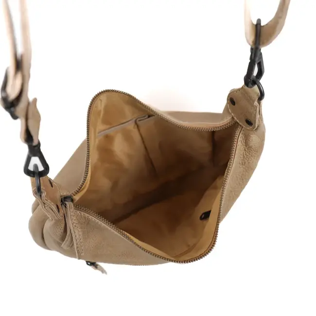 Bear Design 'Betty'  Baltic Beige - CL 44894, Cow Lavato Collectie