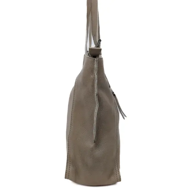 Bear Design 'Yvonne'  Silver Mink - CL 44656, Cow Lavato Collectie