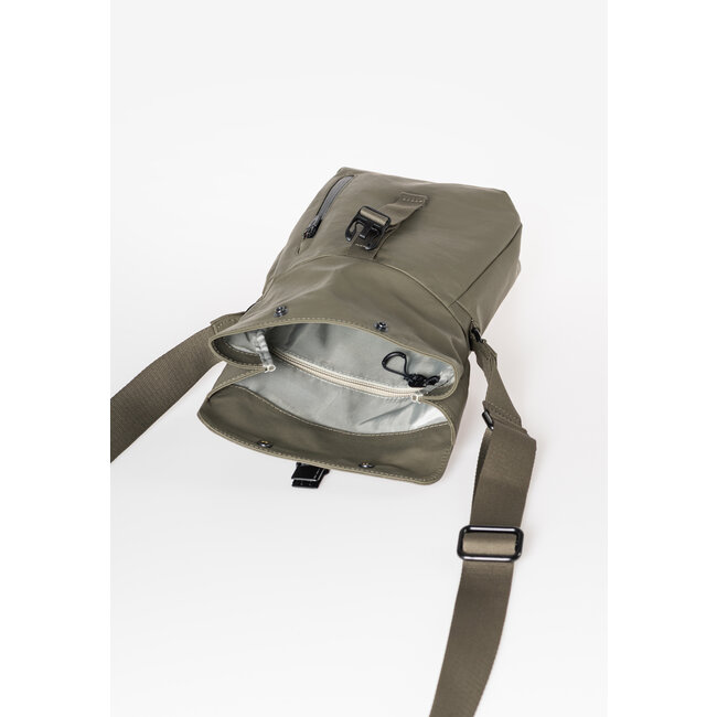 Aunts & Uncles 'Yodo RE' Fallen rock - 10402-9