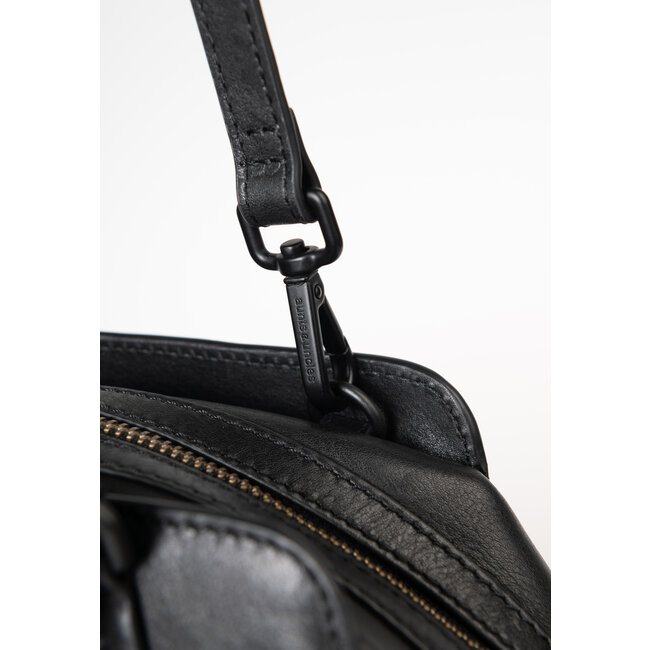 Aunts & Uncles 'Mrs.  Peanut brittle'  Black  smoke - 40273-0