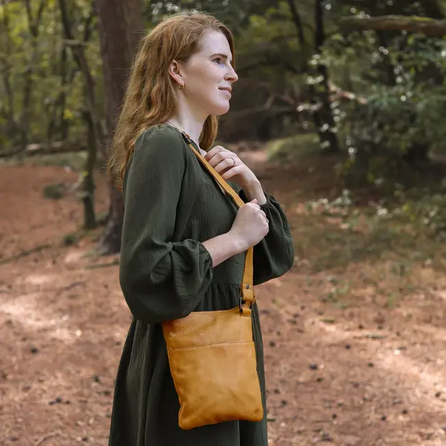 Bear Design 'Doris' Feather - CP2454,  Callisto-Pelle Collectie