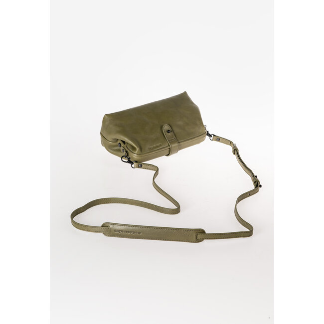 Aunts & Uncles 'Mrs. Eclair' - Olive Branch  - 40267-109