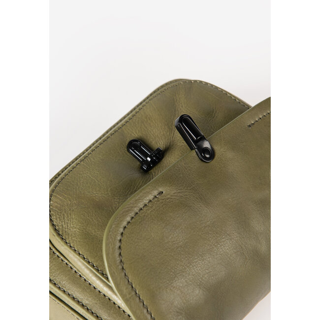 Aunts & Uncles 'Mrs.  Waffle'  Olive Branch- 40479-109