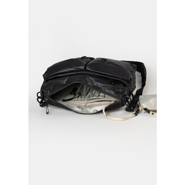 Aunts & Uncles Crossbody 'Omono' Zwart