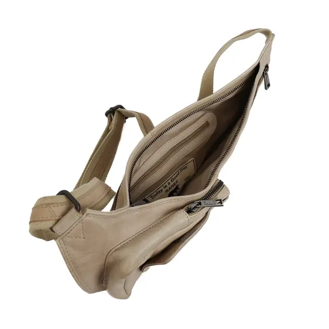 Bear Design "Ranee" Feather - CP 1817, Callisto-Pelle Collectie
