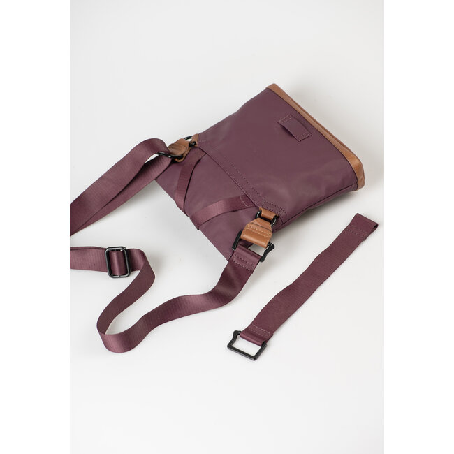 Aunts & Uncles 'Tsu' Cherry Lacquer - 10227-68