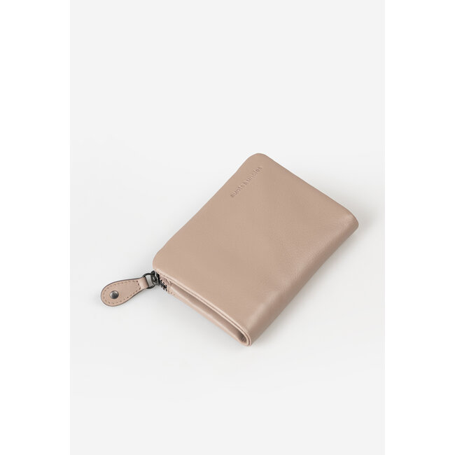 Aunts & Uncles 'Cherry' Portabella - 20104-18