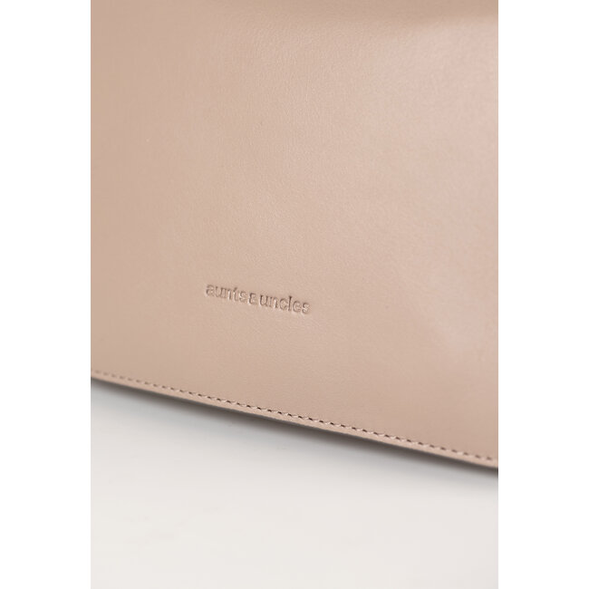 Aunts & Uncles 'Magnolia' Portabella - 20061-18