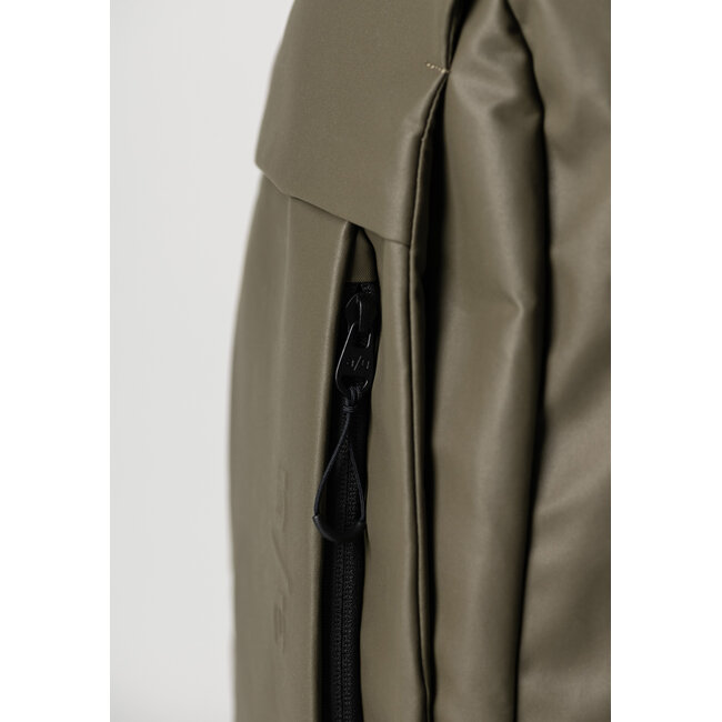 Aunts & Uncles 'Toshimoi RE' Fallen Rock- 10420-9