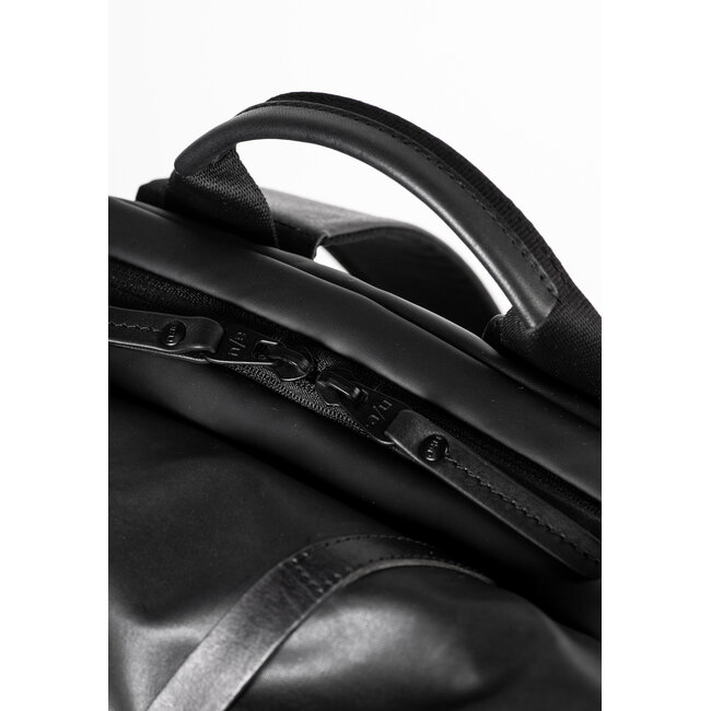 Aunts & Uncles 'Yabe RE' Black - 10412-0