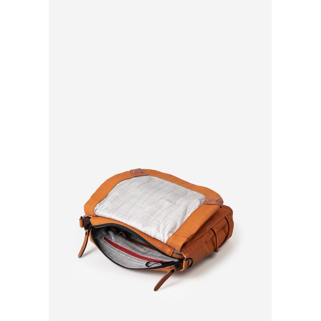 Aunts & Uncles 'Sendai'  Honey Ginger - 10209-21