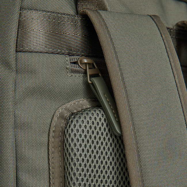 New Rebels 'Ribbi' Milwaukee Rugzak - 15.6 inch Laptopvak  - Sage groen