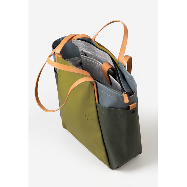 Aunts & Uncles 'Takamatsu' Shopper - Marshland/Loden/Stormy