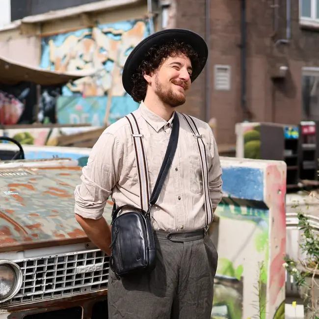 Bear Design  'Bodhi' Klein schoudertasje met ritsen Zwart - CL 45353