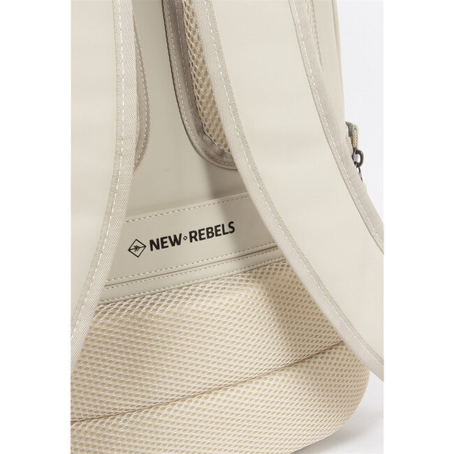 New Rebels William-Milwaukee Handel Backpack 15 Inch - Beige