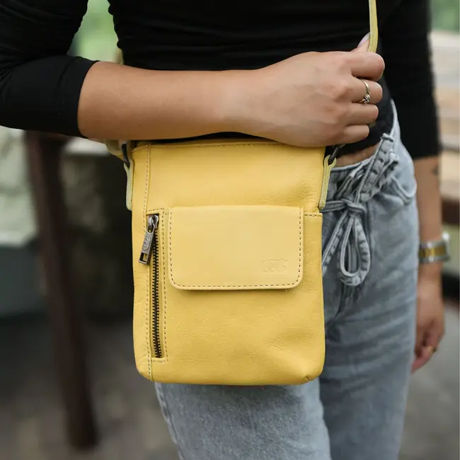 Bear Design Telefoontasje 'Davide' Butter Yellow