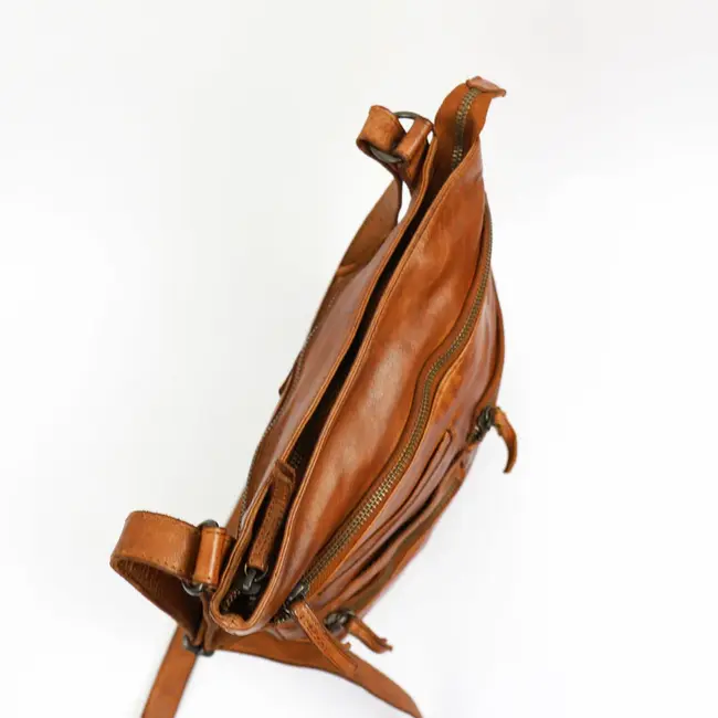 Bear Design Schoudertas 'Yara' Cognac - Cow Lavato Collectie