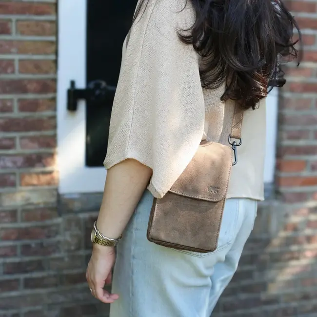 Bear Design Suède Schoudertasje 'Robbie' 2.0 - Taupe
