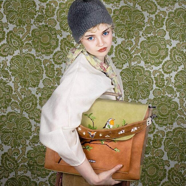 Hi-di-Hi 'Busy Bird' Laptoptas 16 inch Bruin/Beige