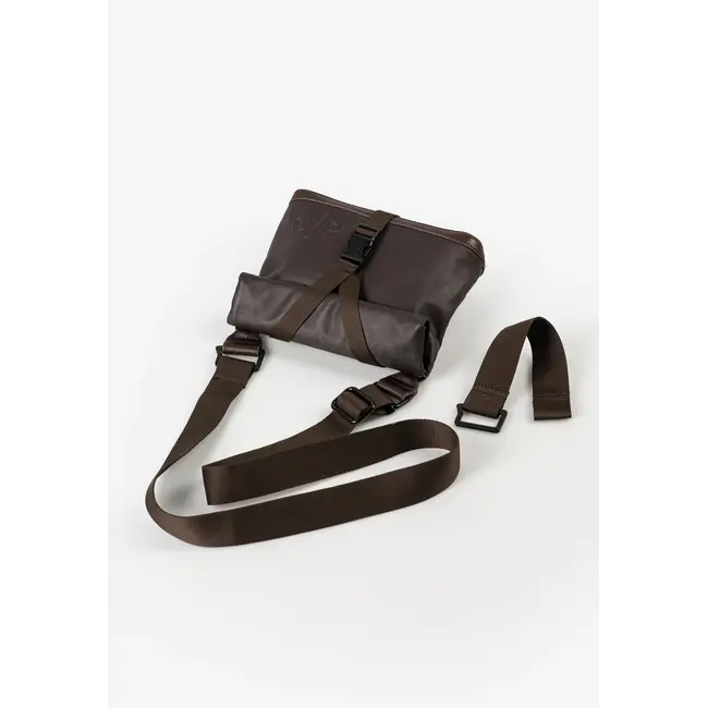 Aunts & Uncles Heuptas/Crossbody 'Tsu' Ground Coffee
