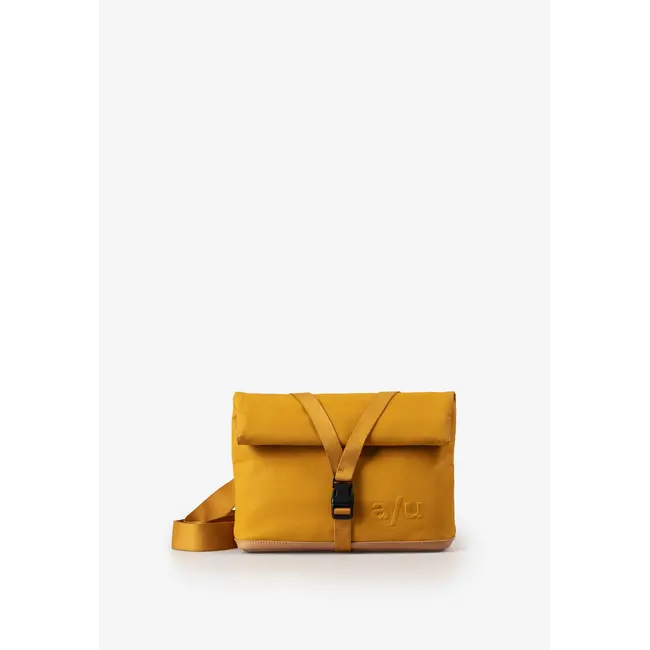 Aunts & Uncles Crossbody 'Yao' Amber